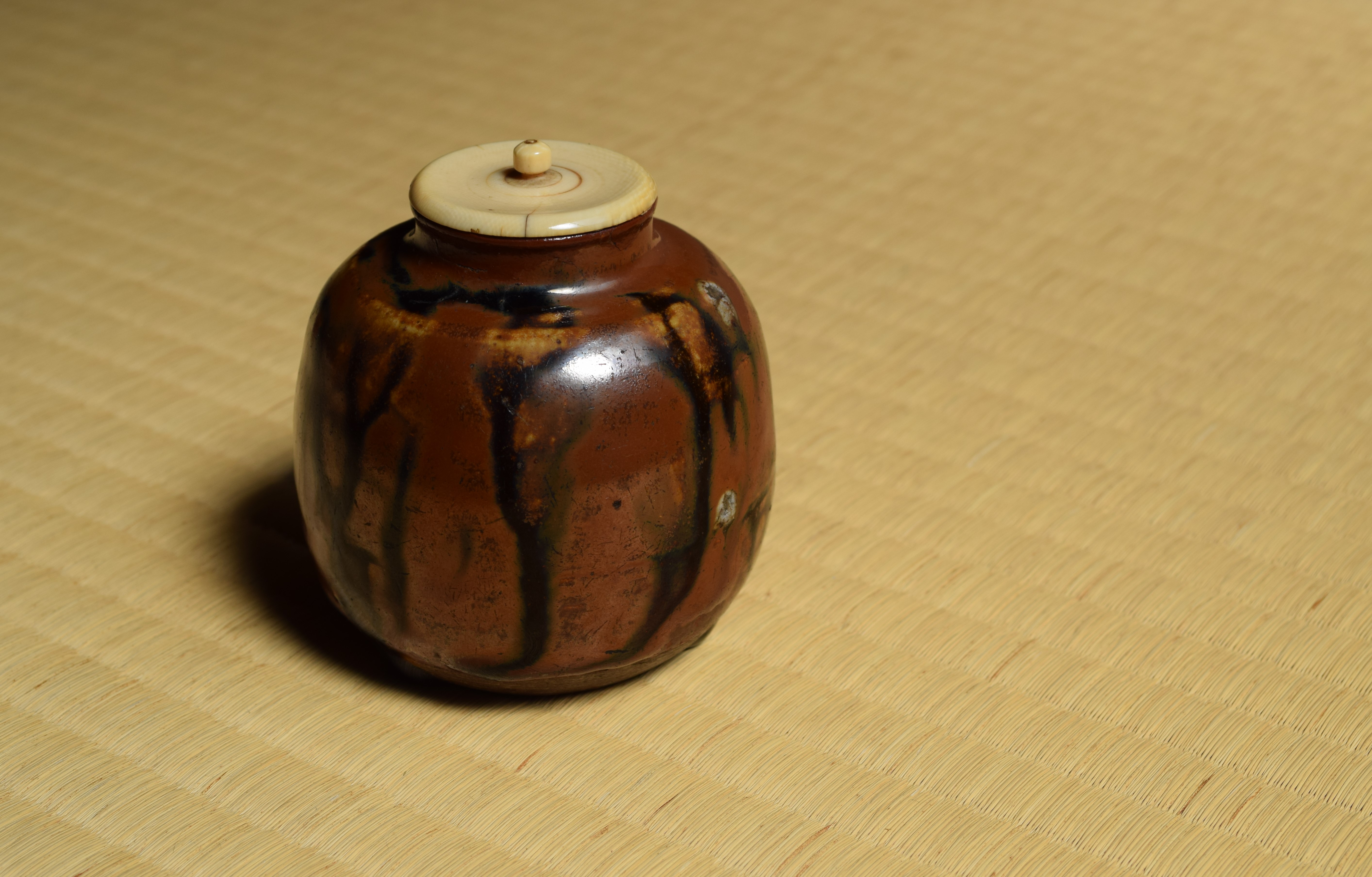 古瀬戸茶入　茶道具 茶道具 茶入（ちゃいれ） 替仕覆付茶入 大名物 古瀬戸 槍の鞘写
